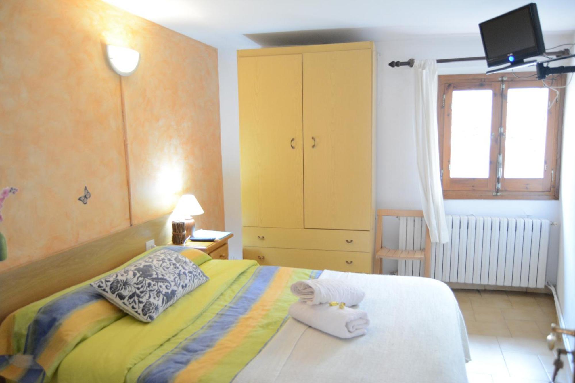 Hostal La Cuineta De Cal Triuet Gósol Oda fotoğraf