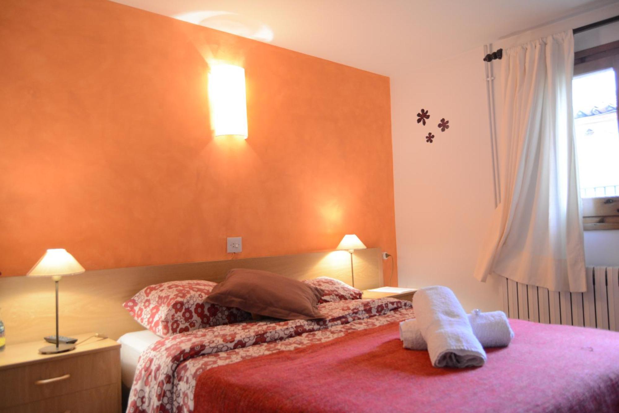 Hostal La Cuineta De Cal Triuet Gósol Oda fotoğraf