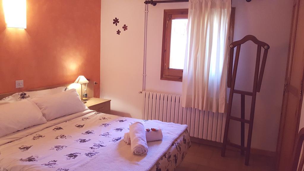 Hostal La Cuineta De Cal Triuet Gósol Dış mekan fotoğraf